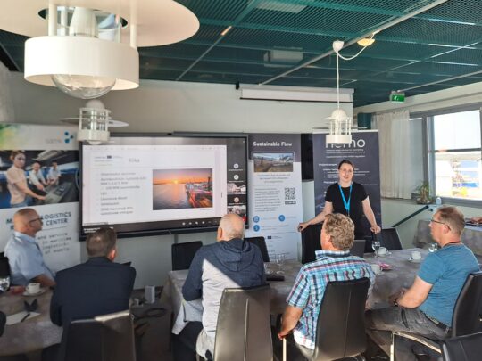 Sustainable Flow got active during the Baltic Sea Day; a workshop was held in Pori, Finland. Researcher Meri-Maaria Salo from Satakunta University of Applied Sciences presented the pilot ports and their ongoing work towards a greener future.