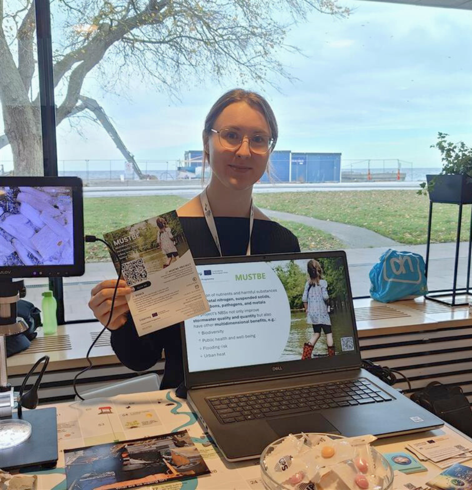 Meri-Maaria Salo at the PA Nutri stand.