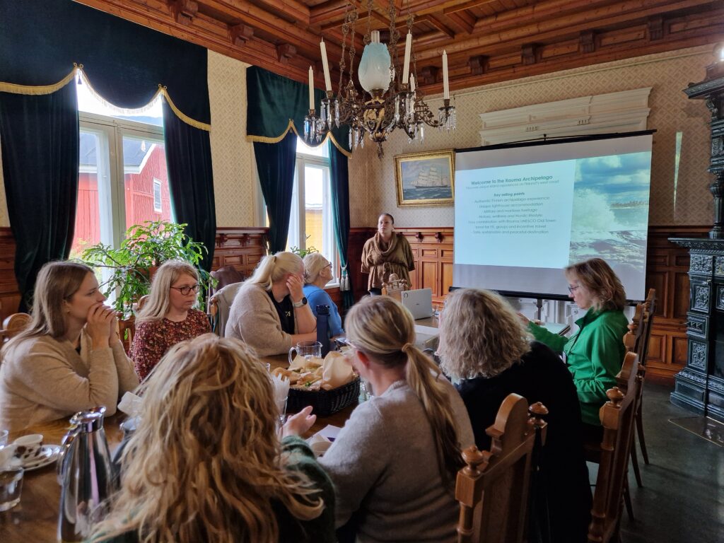 A representative of West Coast Seaservice presenting to BALTGEM partners at Marela in Old Rauma.